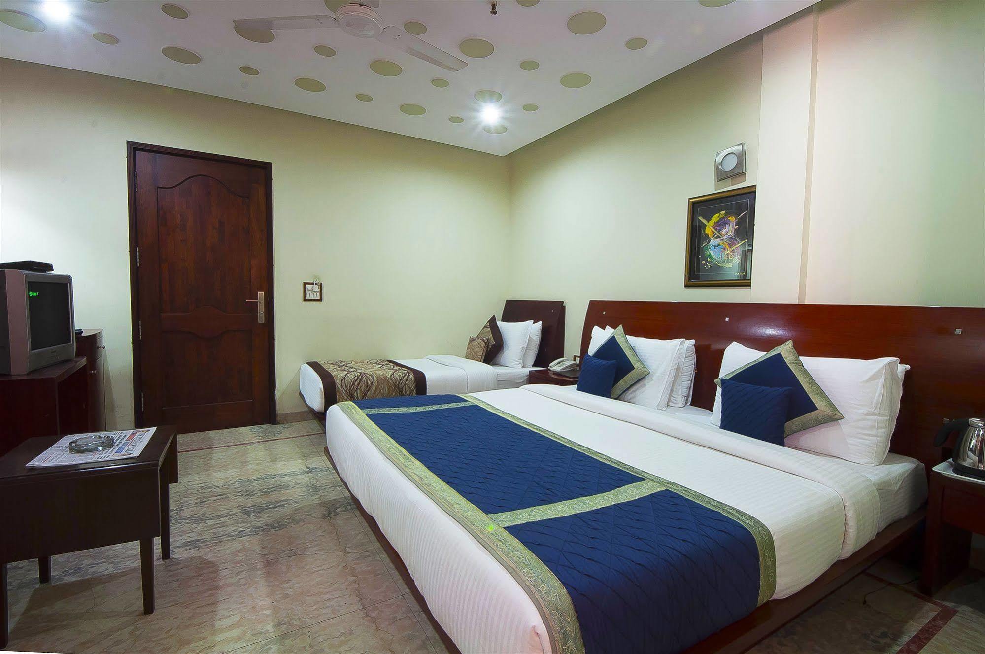 Hotel Suncity เดลี ภายนอก รูปภาพ
