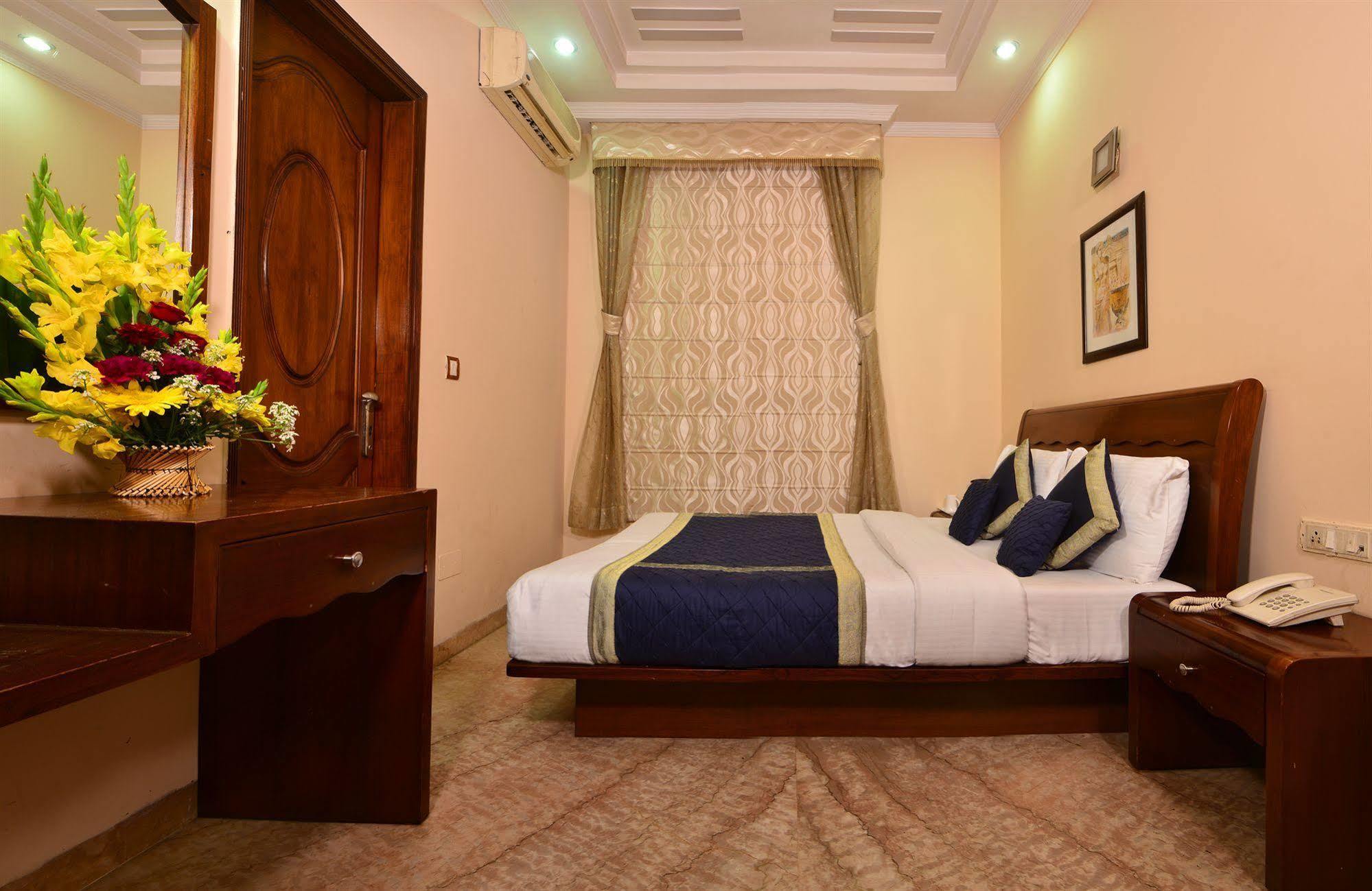 Hotel Suncity เดลี ภายนอก รูปภาพ